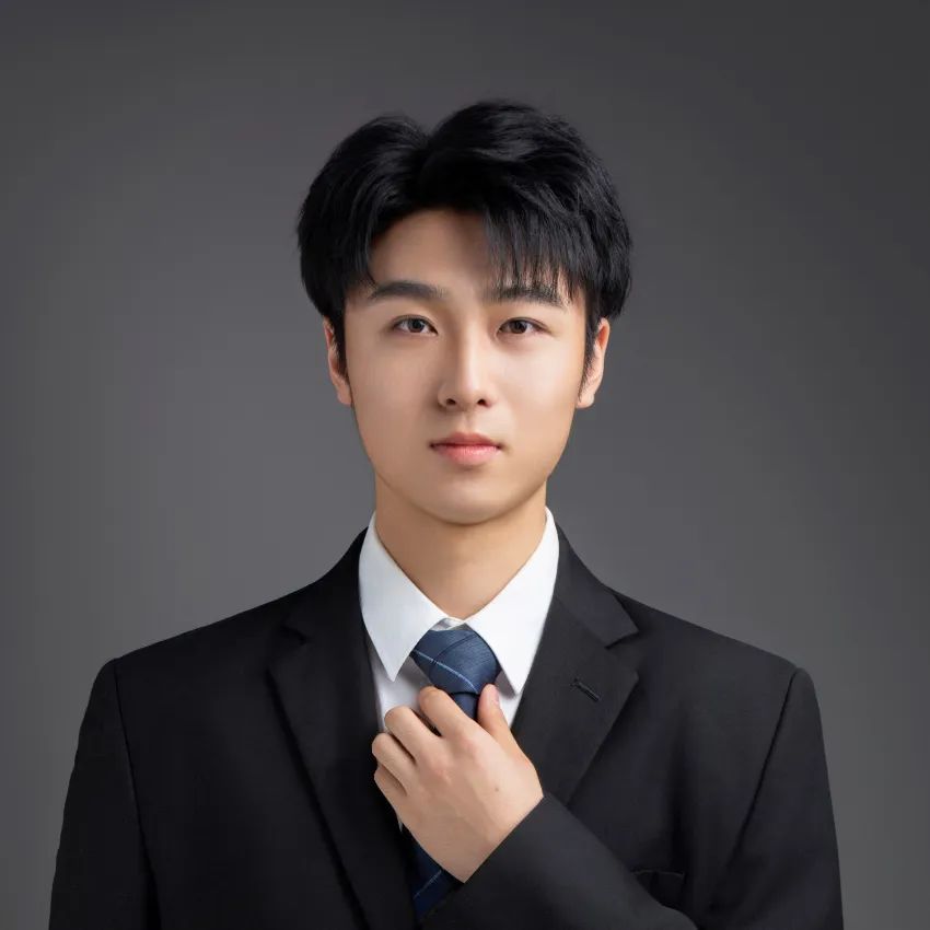 施磊 形象照.jpg