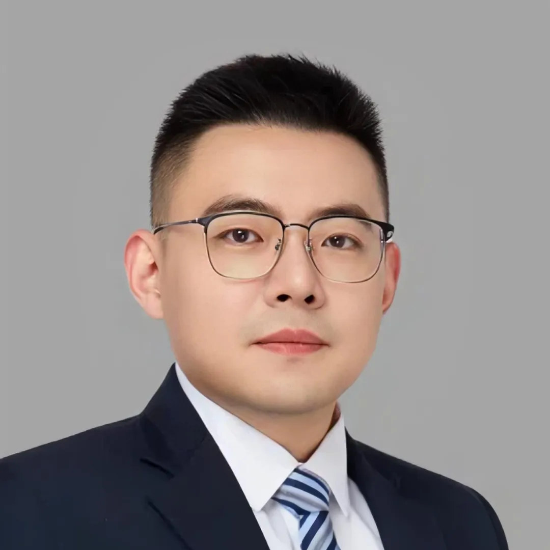施磊 形象照.jpg 图片